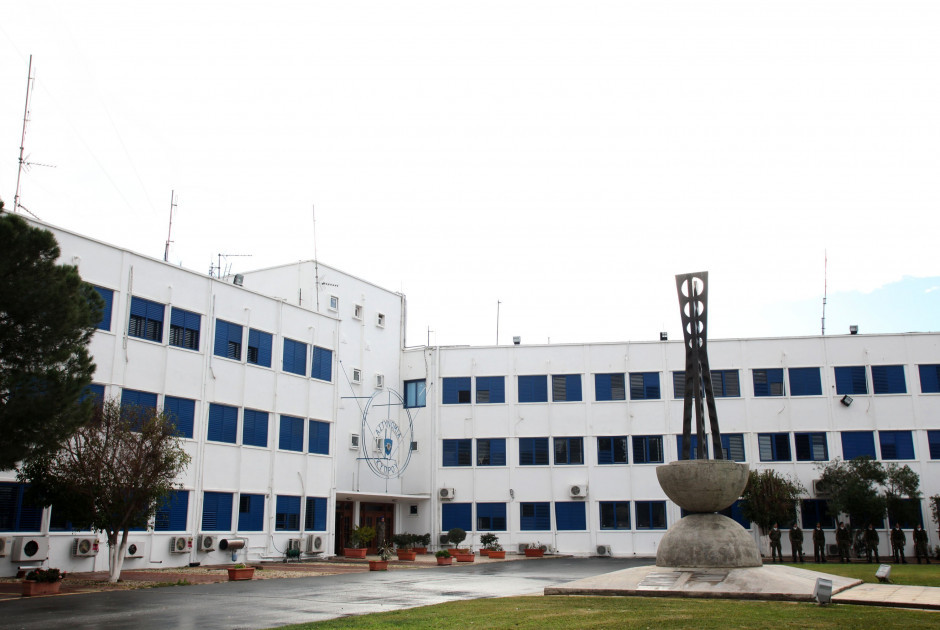 Επίμαχο βίντεο: Έδωσε κατάθεση στο Αρχηγείο Αστυνομίας ο επιχειρηματίας