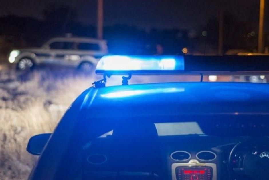 Οχλαγωγία, εμπρησμός και κλοπή