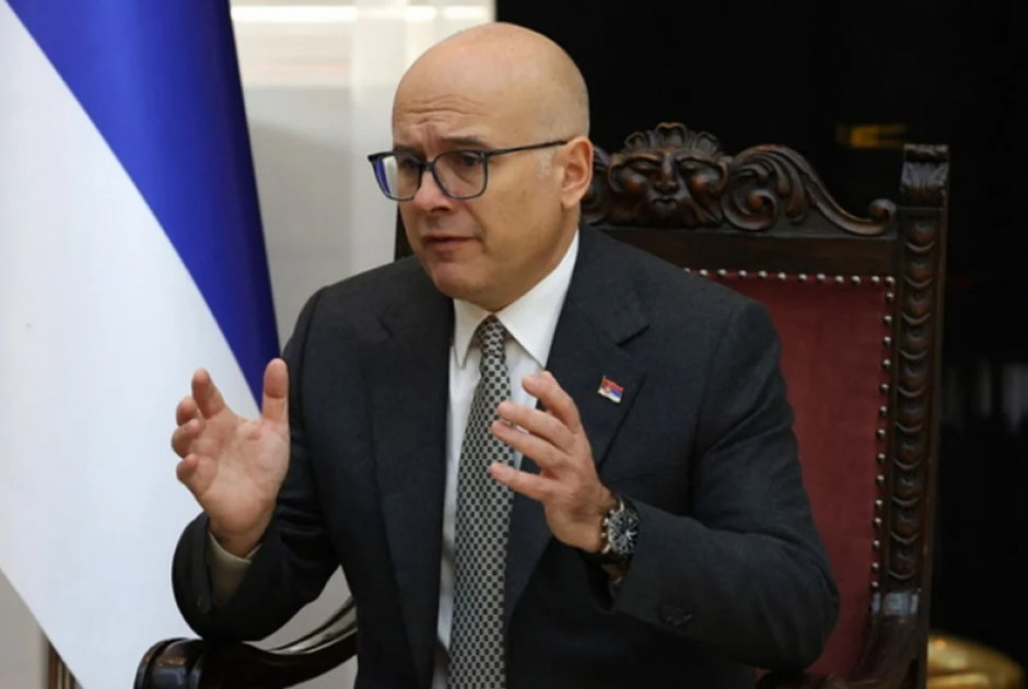 Σερβία: Παραιτήθηκε ο πρωθυπουργός Μίλος Βούτσεβιτς