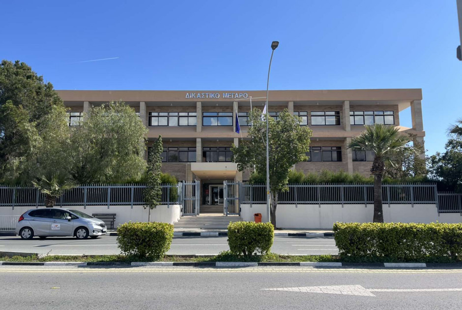 Ελεύθεροι υπό όρους οι δύο επιχειρηματίες – Αρνούνται τις κατηγορίες