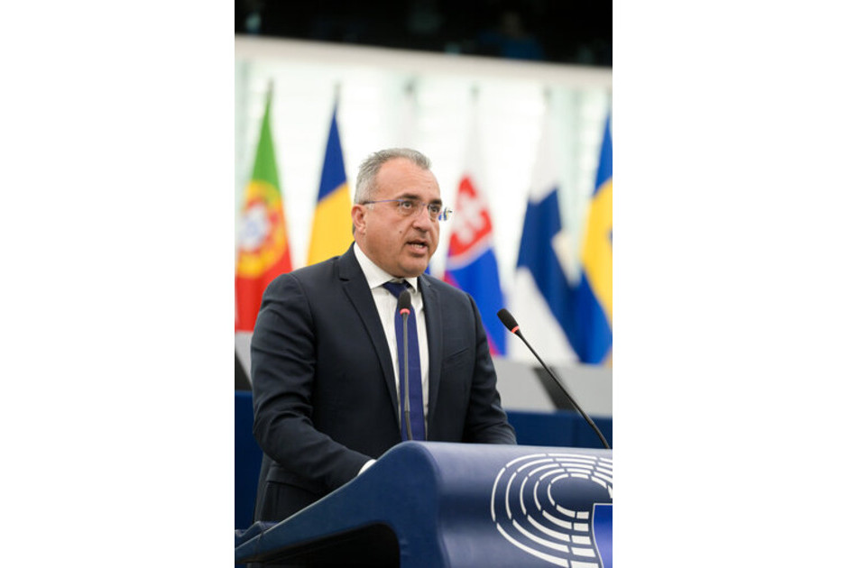 Με επικεφαλής διαπραγματευτή τον Μιχάλη Χατζηπαντέλα, το Ευρωκοινοβούλιο ενέκρινε ψήφισμα-ράπισμα εις βάρος της Τουρκίας