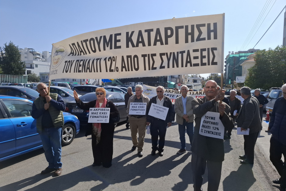 Οι συνταξιούχοι ζητούν άμεσα συνάντηση με τον ΠτΔ
