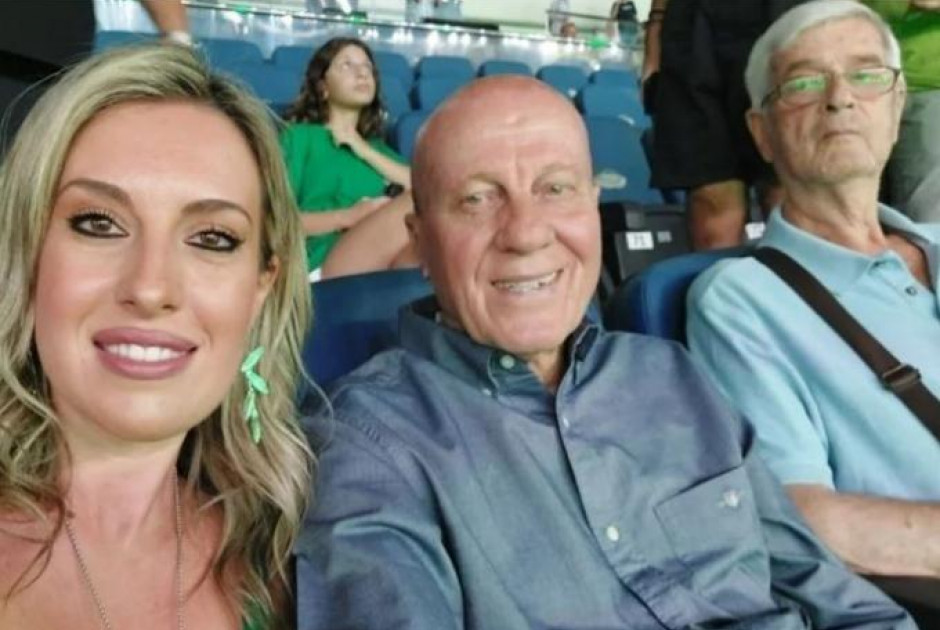 Συγκινεί η κόρη του Δομάζου για τον Τάκη Οικονομόπουλο: «Γιάννη, οι μπαμπάδες μας...»