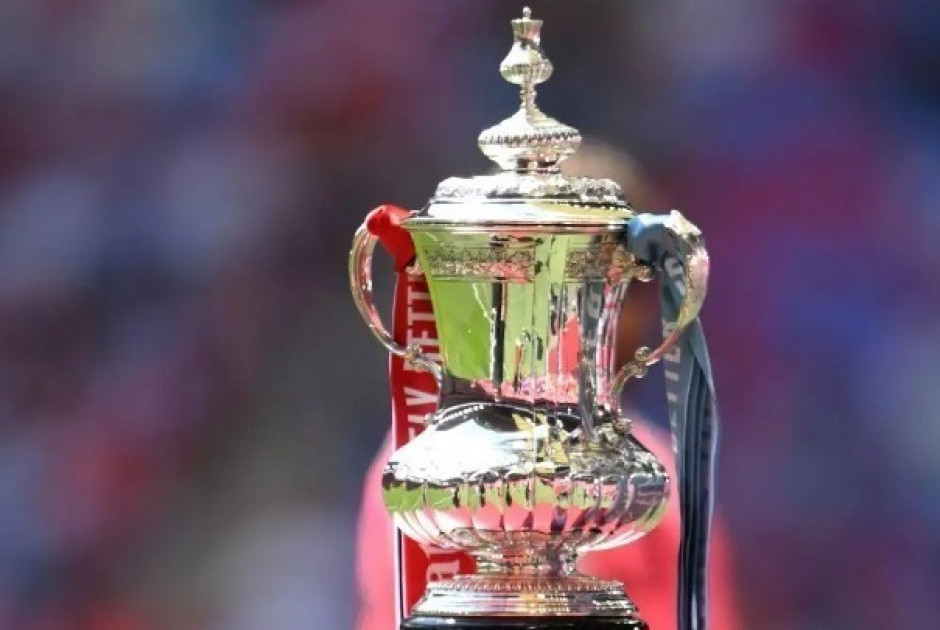 Ο μεγάλος τελικός του FA Cup: Πανέτοιμες για την κούπα Κρίσταλ Πάλας -Μάντσεστερ Σίτι!
