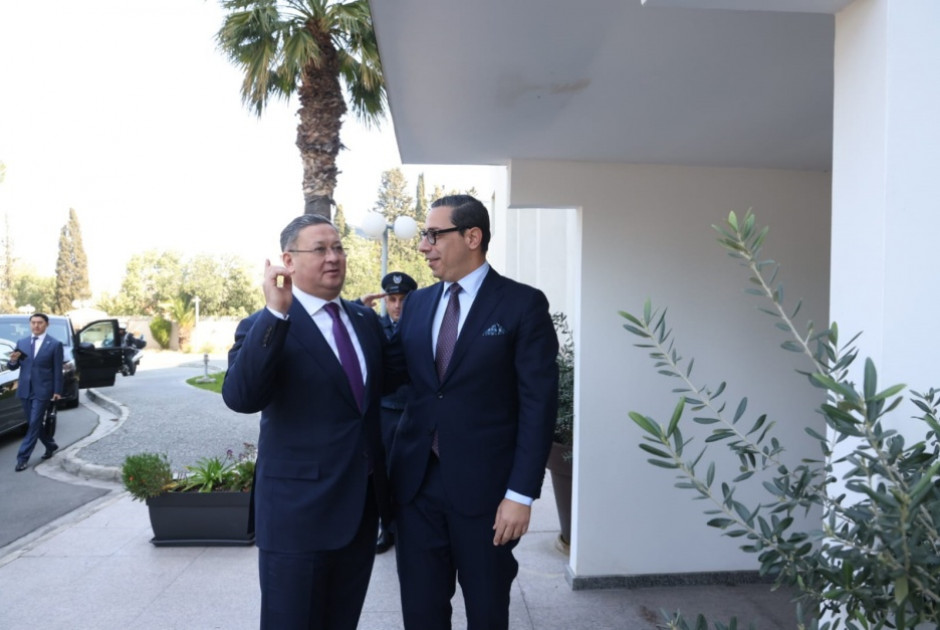 κομπος