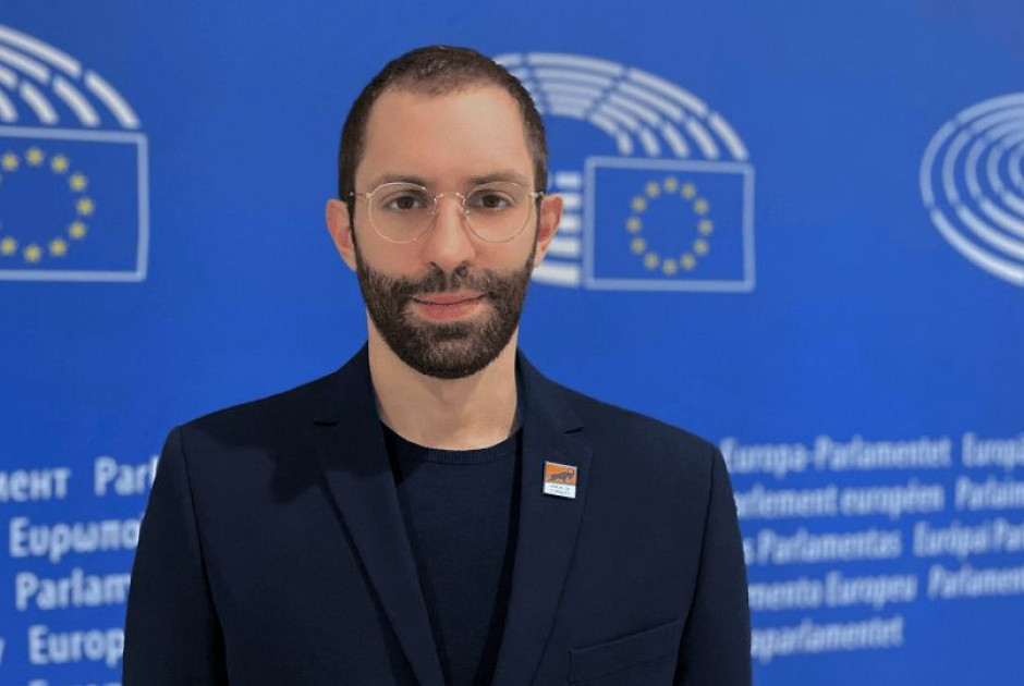 Οζ Καραχάν: Εξήγγειλε υποψηφιότητα για την Αντιπροεδρία των Οικολόγων