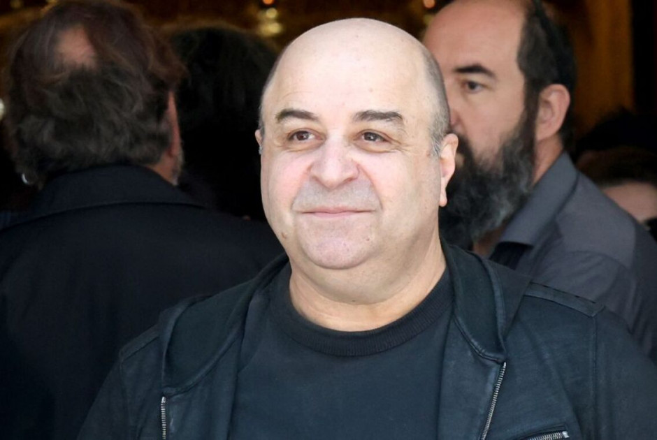 Σεφερλής: Σκηνοθετώ τον εαυτό μου, γιατί δεν μπορούν να ελέγξουν το σαρωτικό ταλέντο μου στη σκηνή