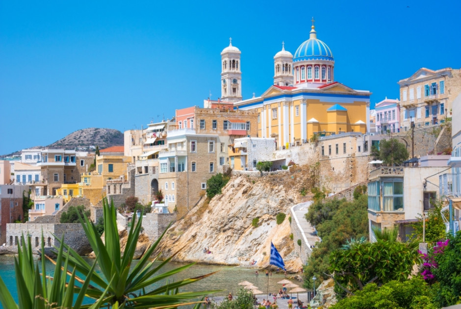 Μια αμερικανική οικογένεια ζει το όνειρό της στη Σύρο