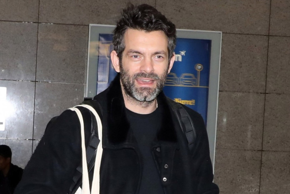 Φίλιππος Μιχόπουλος: Ζήτησε να μην δημοσιεύονται κοινές φωτογραφίες με την Αθηνά Οικονομάκου