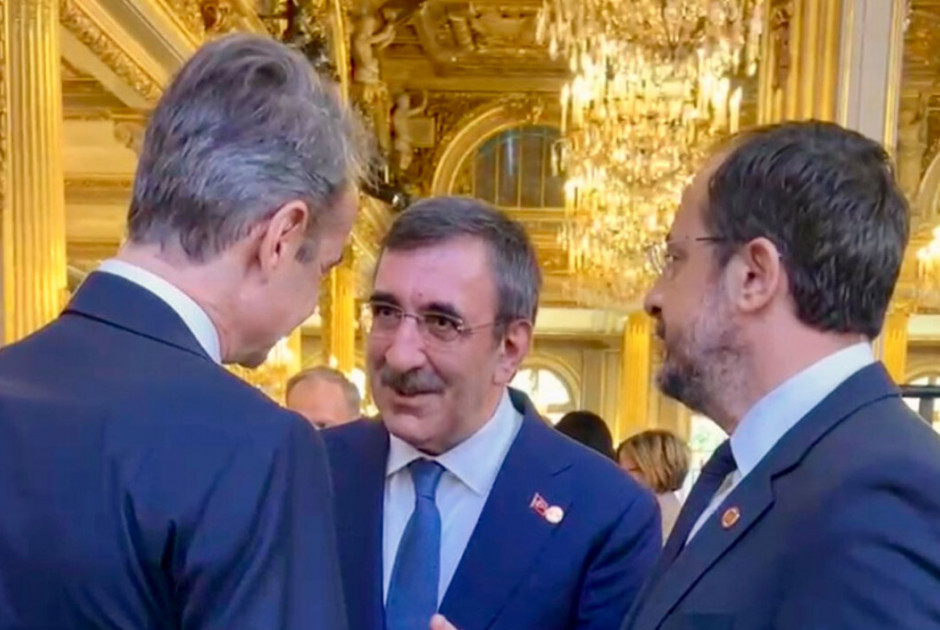 Συνάντηση Χριστοδουλίδη, Μητσοτάκη, Γιλμάζ στο Παρίσι