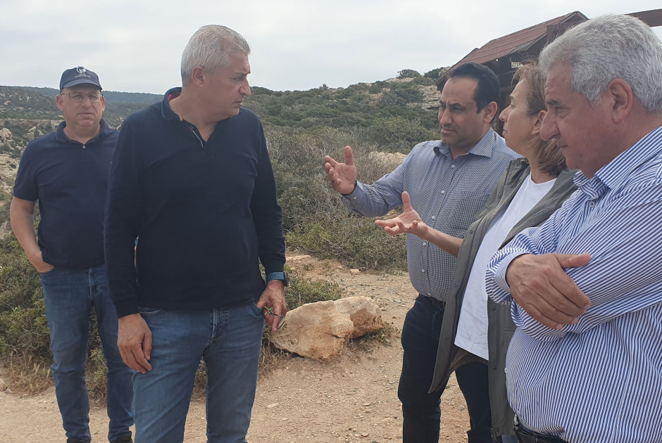 Επιθεώρησαν τον Ακάμα για τα παράνομα αναψυκτήρια