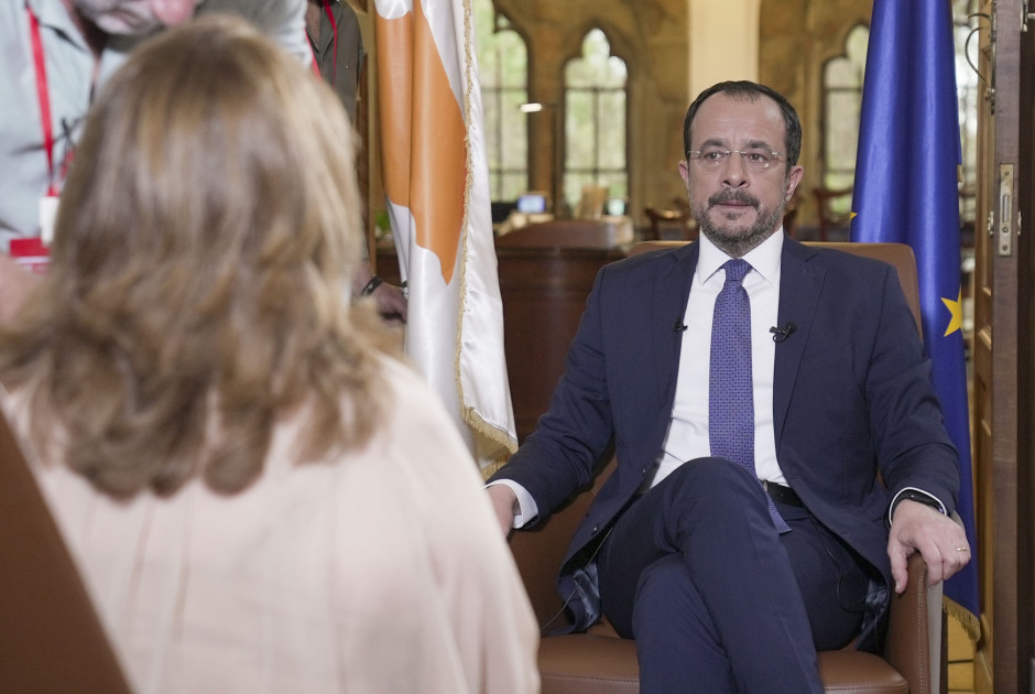 Λύση στο υδατικό πρόβλημα δίνουν τα Ηνωμένα Αραβικά Εμιράτα (ΒΙΝΤΕΟ)