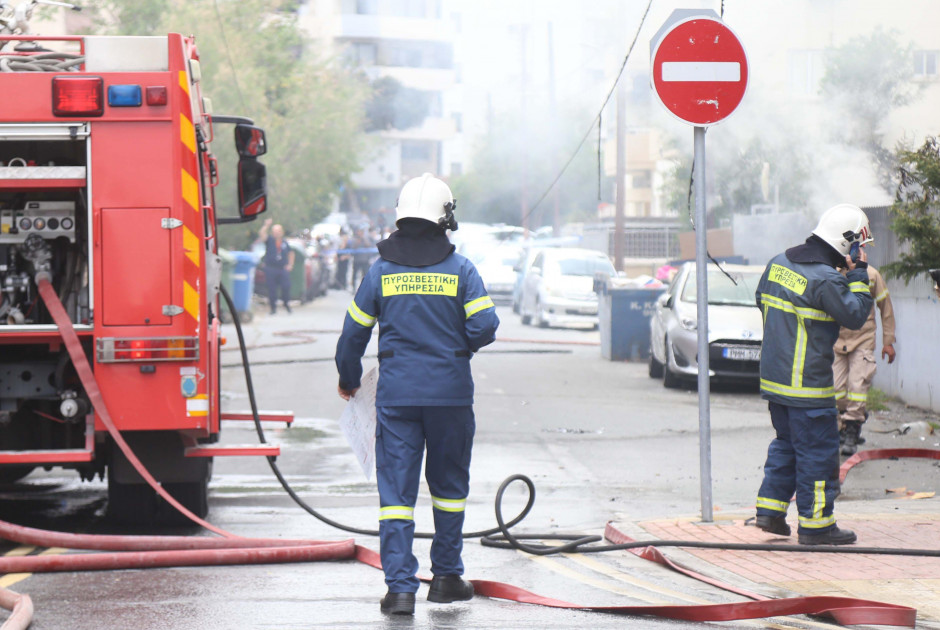 Πυρκαγιά σε πολυκατοικία στη Λευκωσία – Άντρας βρέθηκε σε ημιλιπόθυμη κατάσταση με πολλαπλά εγκαύματ