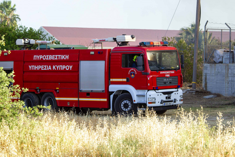 Μάχη με τις φλόγες – Πυρκαγιά στην επαρχία Πάφου