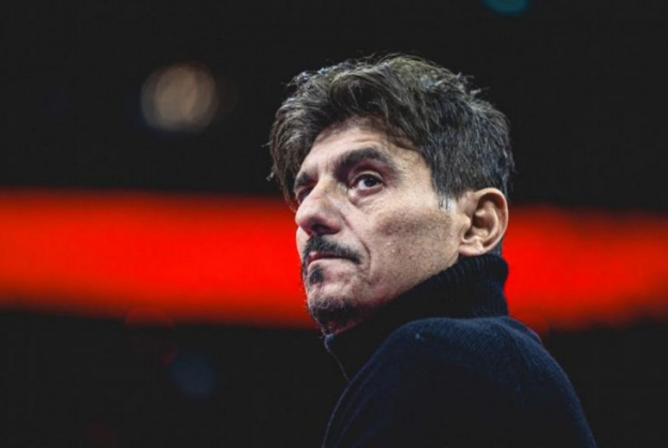 "Πότε θα τιμωρηθούν οι ομάδες για τις ύβρεις των οπαδών τους;"