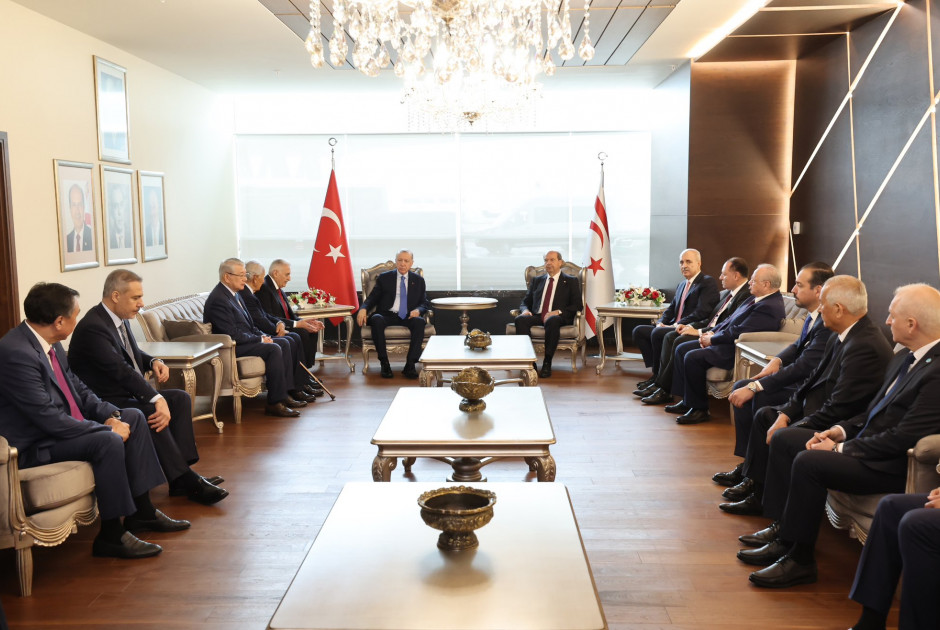 Ρεσιτάλ προκλητικότητας: Ήρθε ο Ερντογάν και πήρε τα πάνω του ο ανιστόρητος Τατάρ