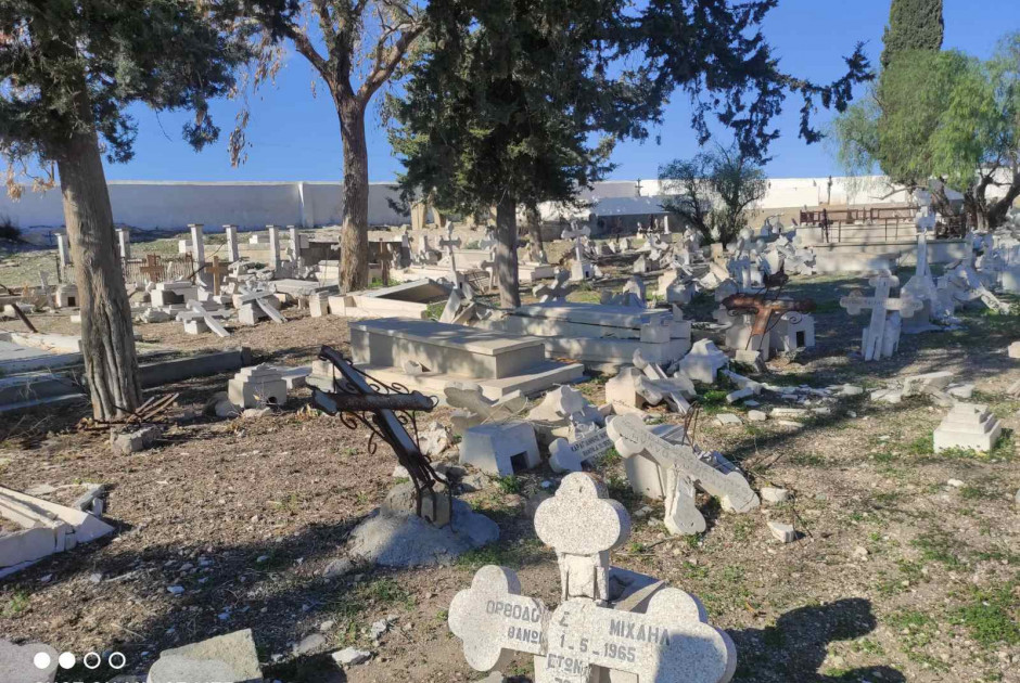 Εικόνες ντροπής από τα κοιμητήρια των Ε/κ στα Κατεχόμενα (ΒΙΝΤΕΟ)