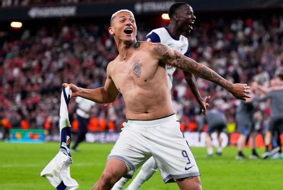 Έπιασε… δυάδα η Τότεναμ: Η Χρυσή Βίβλος του Europa League