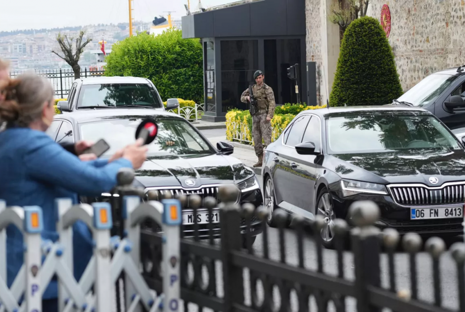 Κατάπαυση του πυρός και ΜΟΕ: Οι βασικές αξιώσεις του Κιέβου στις διαπραγματεύσεις με τη Μόσχα