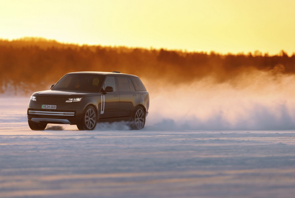 Το πρωτότυπο Range Rover Electric διέπρεψε στις τελευταίες δοκιμές στον πάγο