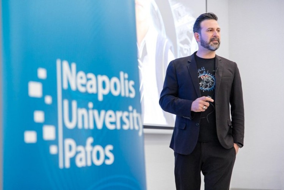 Σ. Χατζηχριστοφής:Είναι εφικτό να μάθουμε στα παιδιά πώς να σκέφτονται, όταν χρησιμοποιούν την AI;