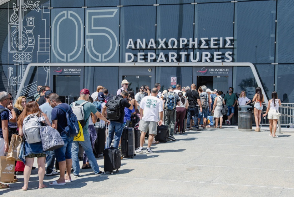 Επαναπατρίστηκαν πέραν των 1.500 Ισραηλινών με σκάφος από την Κύπρο