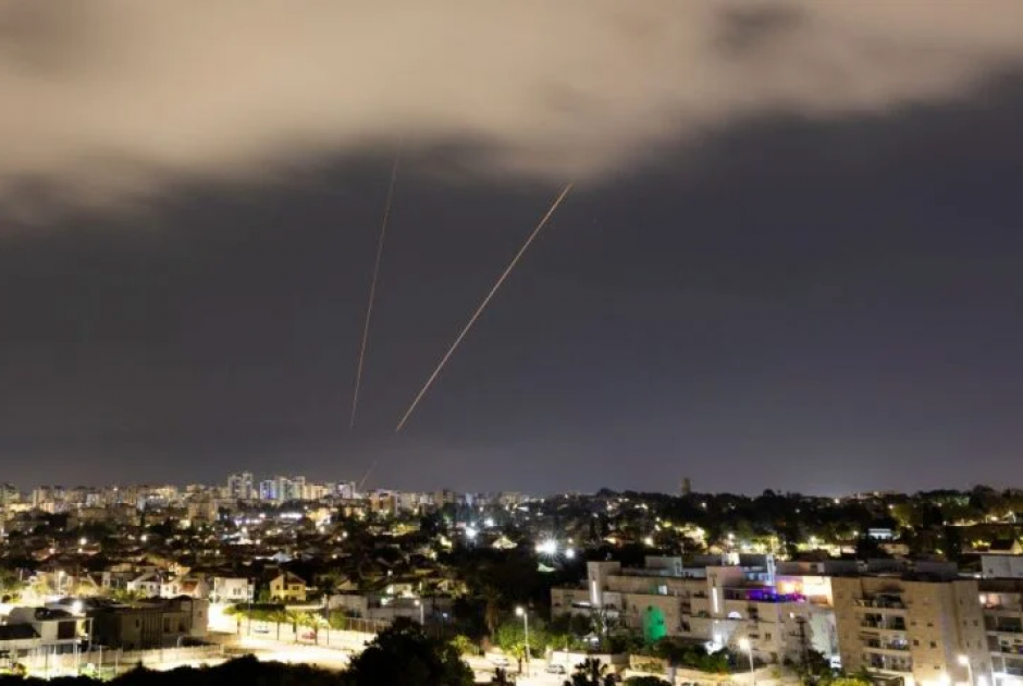 LIVE/ «Φλέγεται» η Μέση Ανατολή – Νέα ισραηλινά χτυπήματα στην Τεχεράνη και σε στρατηγικούς στόχους