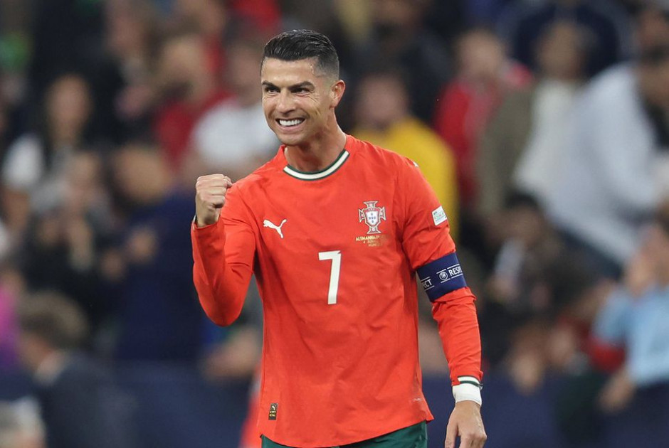 ΔΥΝΑΤΕΣ ατάκες από Ρονάλντο: «Πλησιάζει η απόσυρση, είμαι καλύτερος του Μέσι, θα παντρευτώ παρέα με το Παγκόσμιο Κύπελλο»