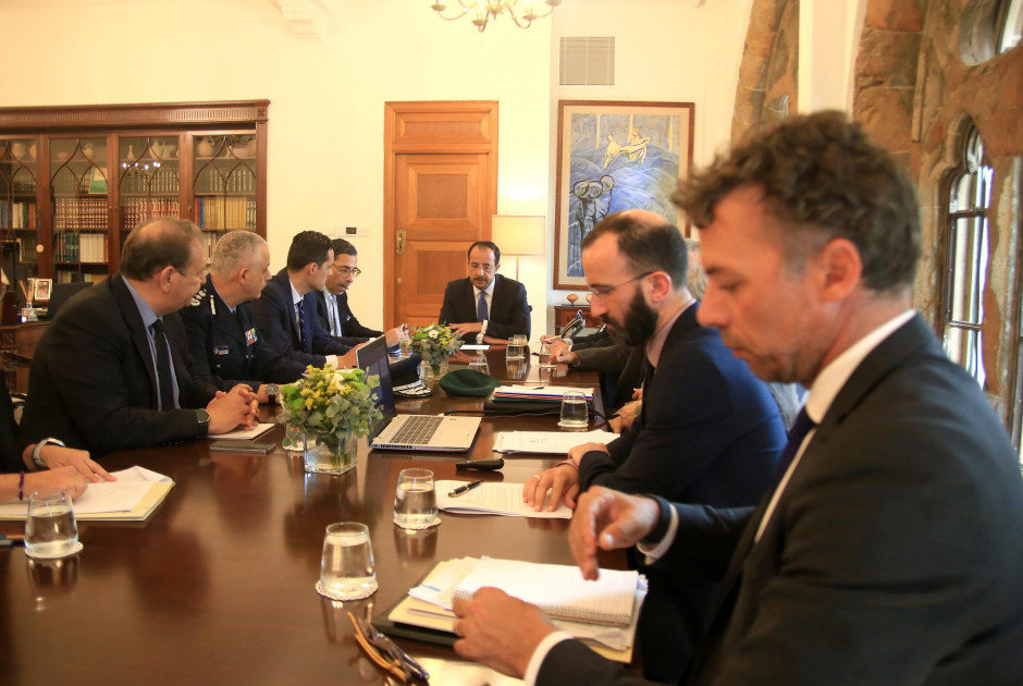 Ολοκληρώθηκε η συνεδρία του Συμβουλίου Εθνικής Ασφαλείας υπό τον ΠτΔ (ΦΩΤΟΣ)