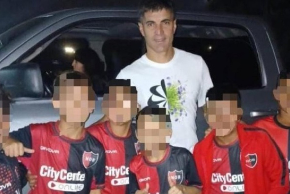 Ομάδα τιμώρησε 9χρονα παιδιά για φωτογραφία με παίκτη αντίπαλης ομάδας