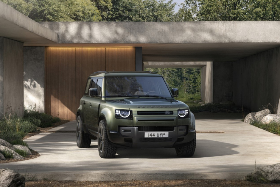 Defender 2025: Νέα σχεδίαση, περισσότερη τεχνολογία και έκδοση OCTA με 635 ίππους