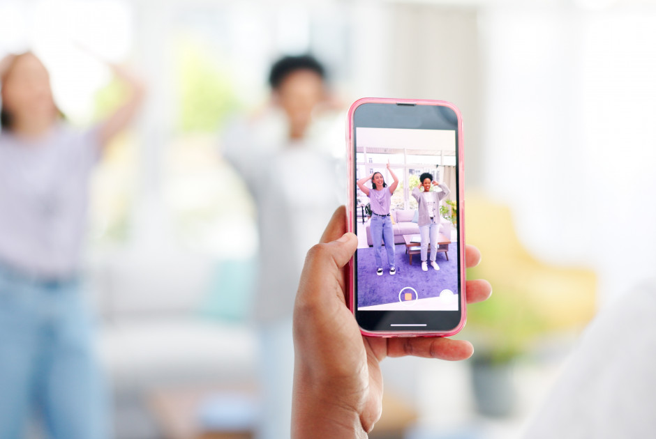 TikTok υπό πίεση: Πώληση, απαγόρευση ή πολιτικό παζάρι;