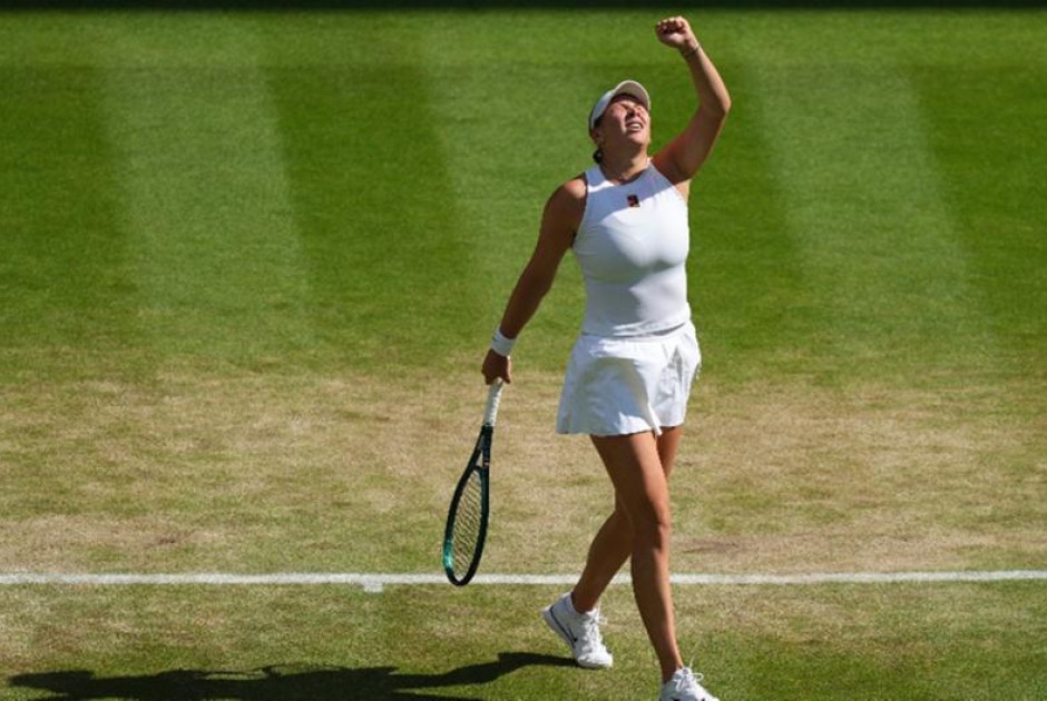 Wimbledon: Τρομερή Ανισίμοβα, απέκλεισε τη Σαμπαλένκα και προκρίθηκε στον πρώτο της Grand Slam τελικ
