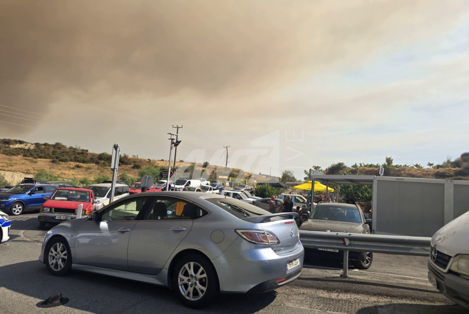 Πυρκαγιά στη Λεμεσό – Εκκενώνονται τρία χωριά – Εφαρμόζεται το ΙΚΑΡΟΣ ΙΙ