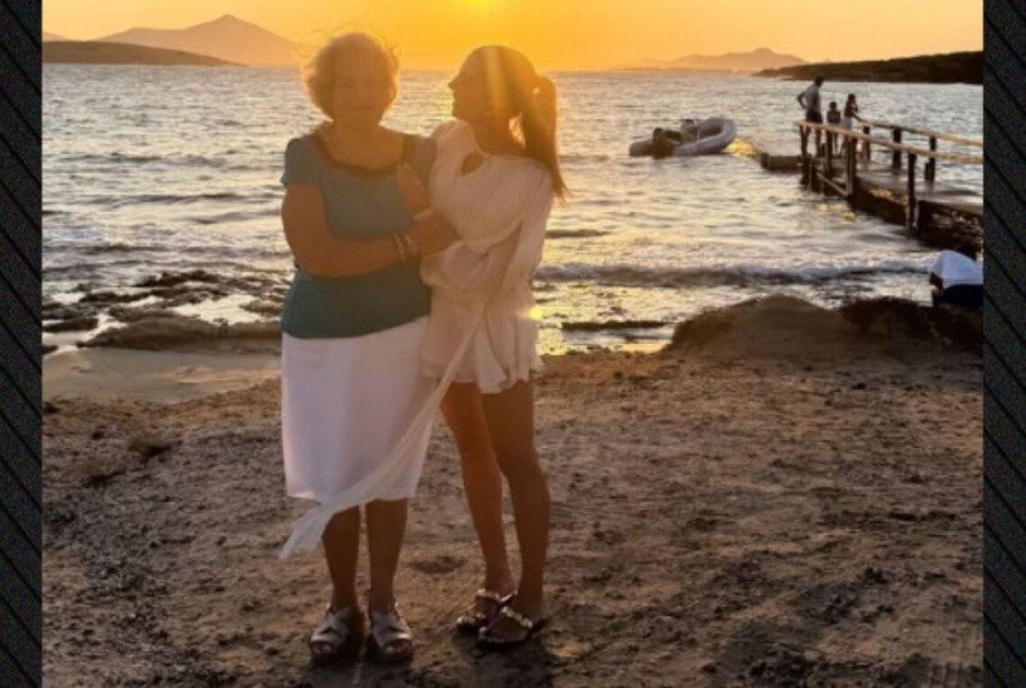 Σταματίνα Τσιμτσιλή: Διακοπές με τη μητέρα της – Το νησί που επέλεξαν