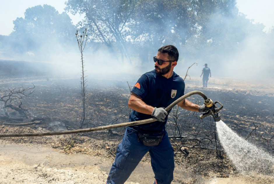 Έτρεχε το Τμήμα Δασών – Και άλλη φωτιά στην Πάφο