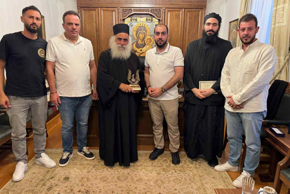 Στο Άγιον Όρος για προσκύνημα αντιπροσωπεία της Ανόρθωσης (ΦΩΤΟ)