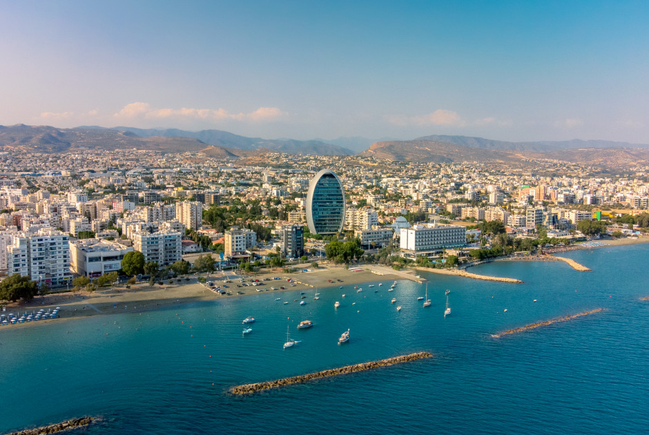Διαθέσιμοι κλιματιζόμενοι χώροι στον Δήμο Λεμεσού λόγω υψηλών θερμοκρασιών