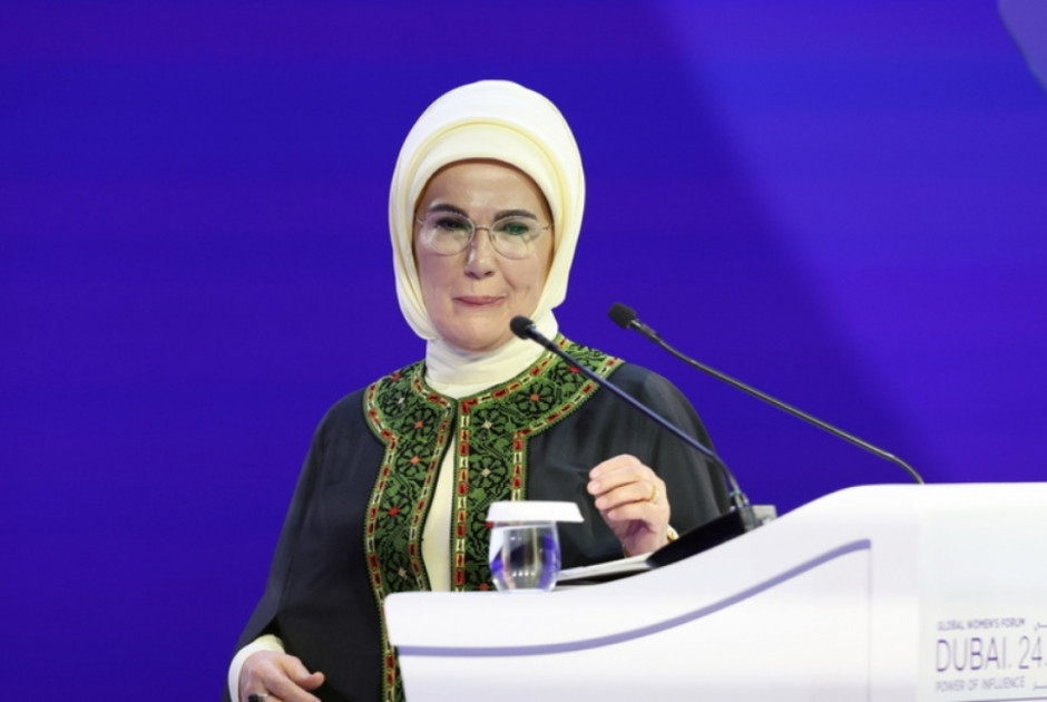 Εμινέ Ερντογάν: Τι ζήτησε από τη Μελάνια Τραμπ