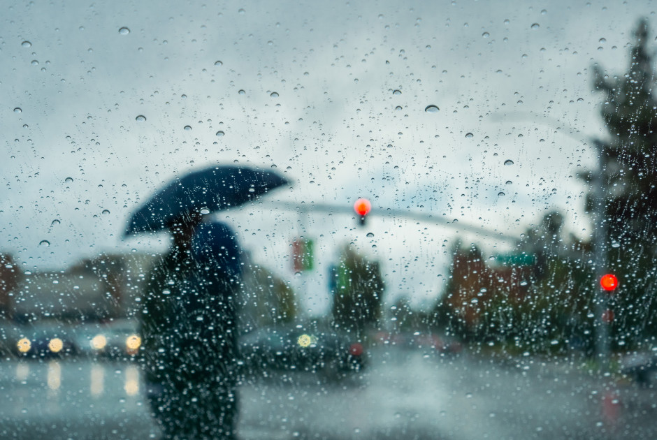 H ADEL αγριεύει... Ο καιρός στα άκρα με καταιγίδες, χαλάζι και χιονόνερο