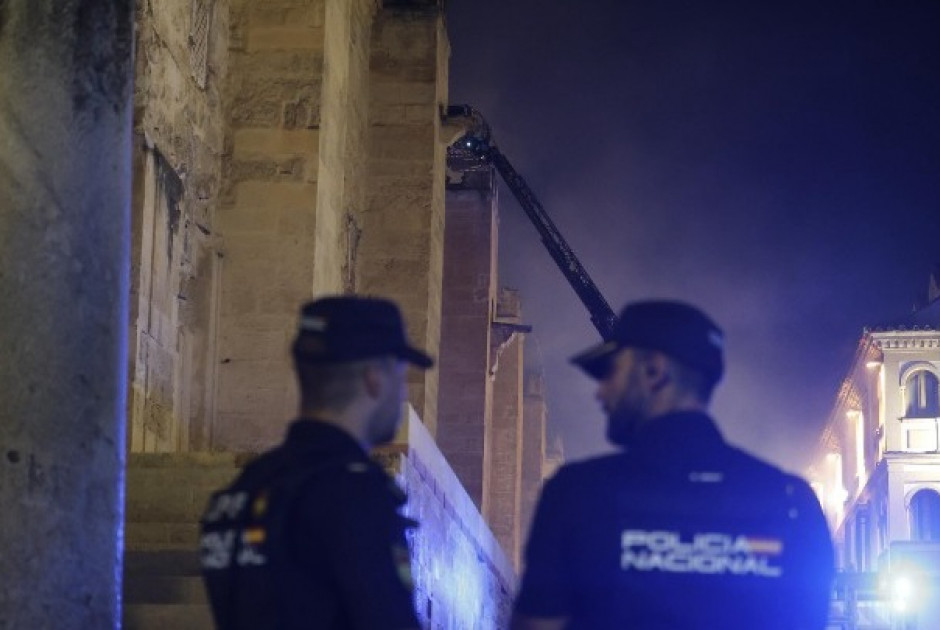 Πυρκαγιά απείλησε ιστορικό χώρο λατρείας