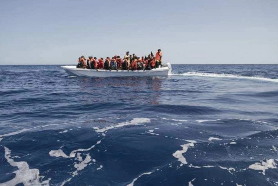 Ιταλία: Ανατράπηκε πλοίο με μετανάστες