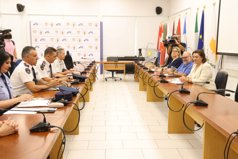 ΥΠΑΝ: Ανέδειξε σε συνάντηση τη σημασία δημιουργίας κουλτούρας για πρόληψη πυρκαγιών στα σχολεία
