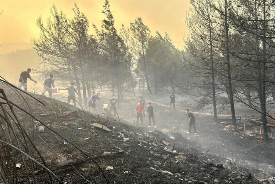 Δαρδανέλια: Κάηκαν σπίτια, εκκενώθηκαν χωριά – Στις 4 οι συλλήψεις