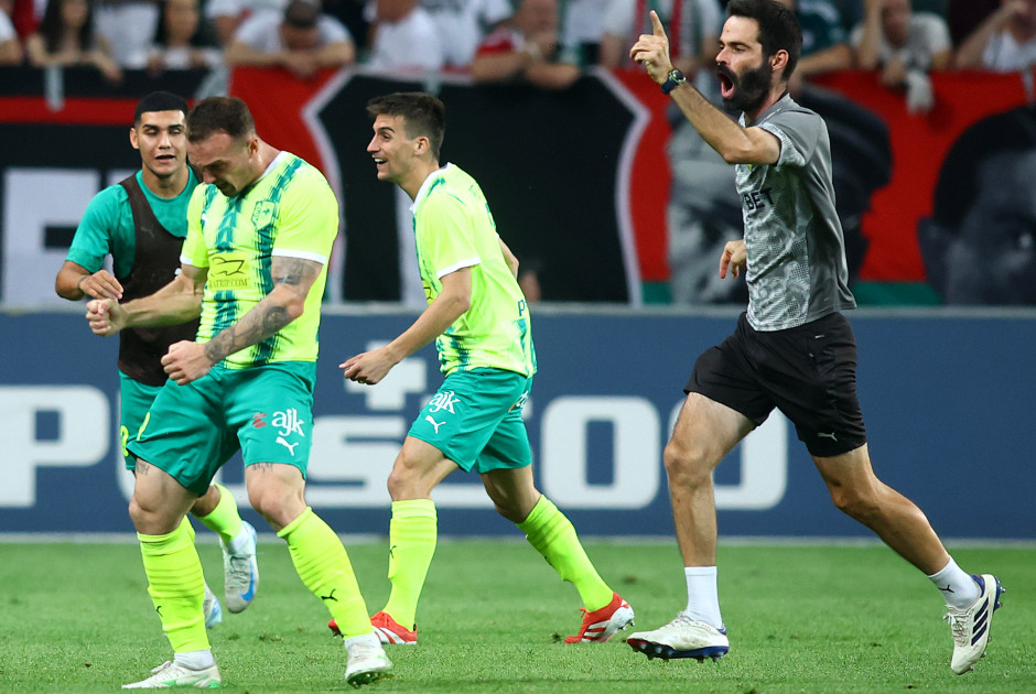 Legia Warszawa – ΑΕΚ 2-1: "Γλυκιά" ήττα και πρόκριση- Ραντεβού στα πλέι οφ με τη Μπραν (στιγμιότυπα)