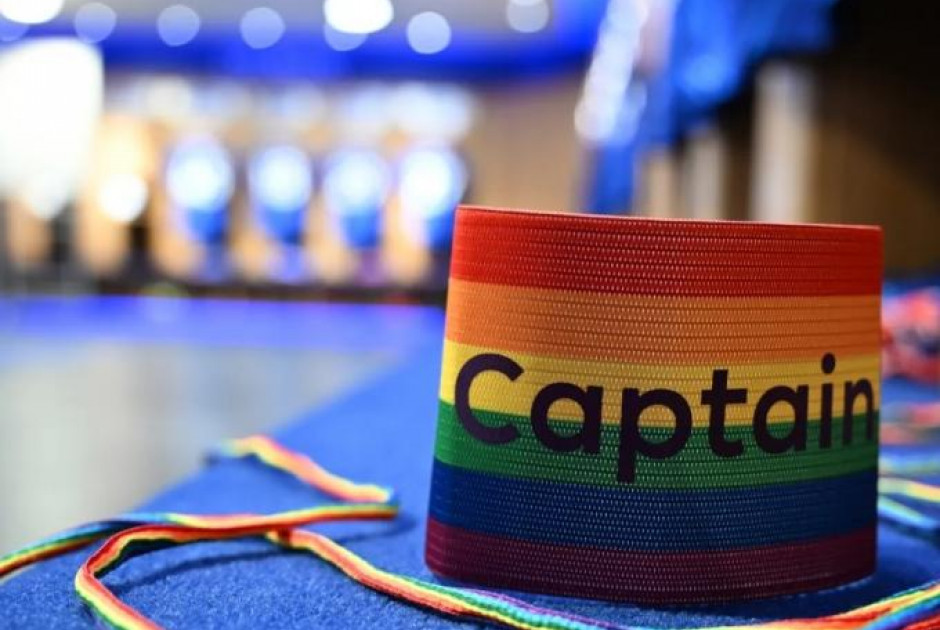Premier League: Τίτλοι τέλους για το LGBTQ+ περιβραχιόνιο