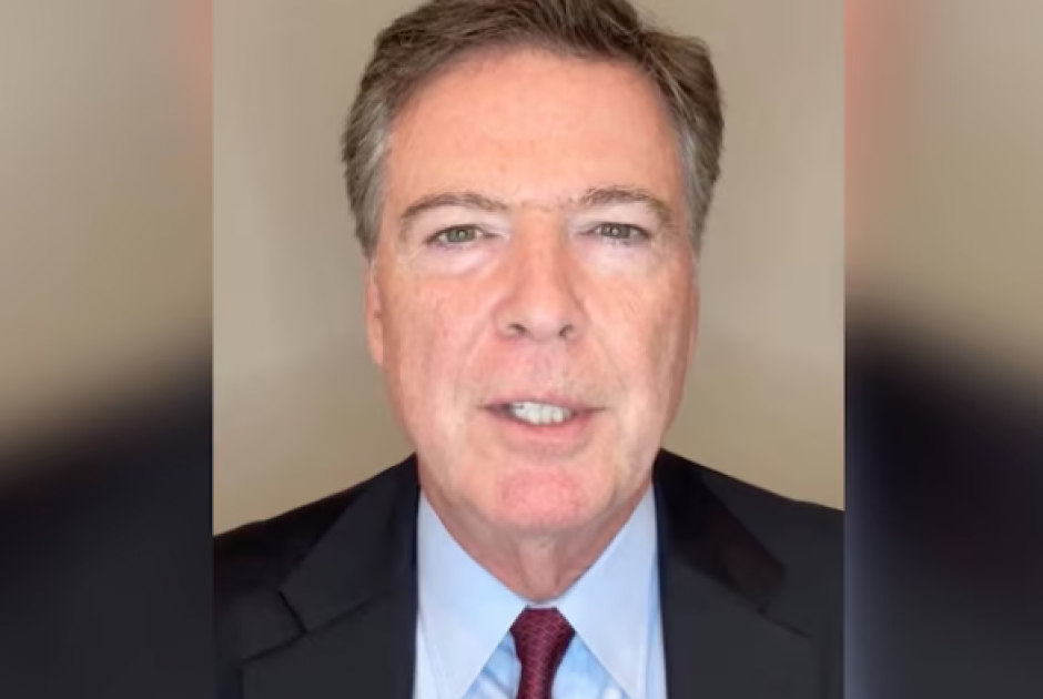 Κατηγορίες κατά του πρώην διευθυντή του FBI Τζέιμς Κόμι
