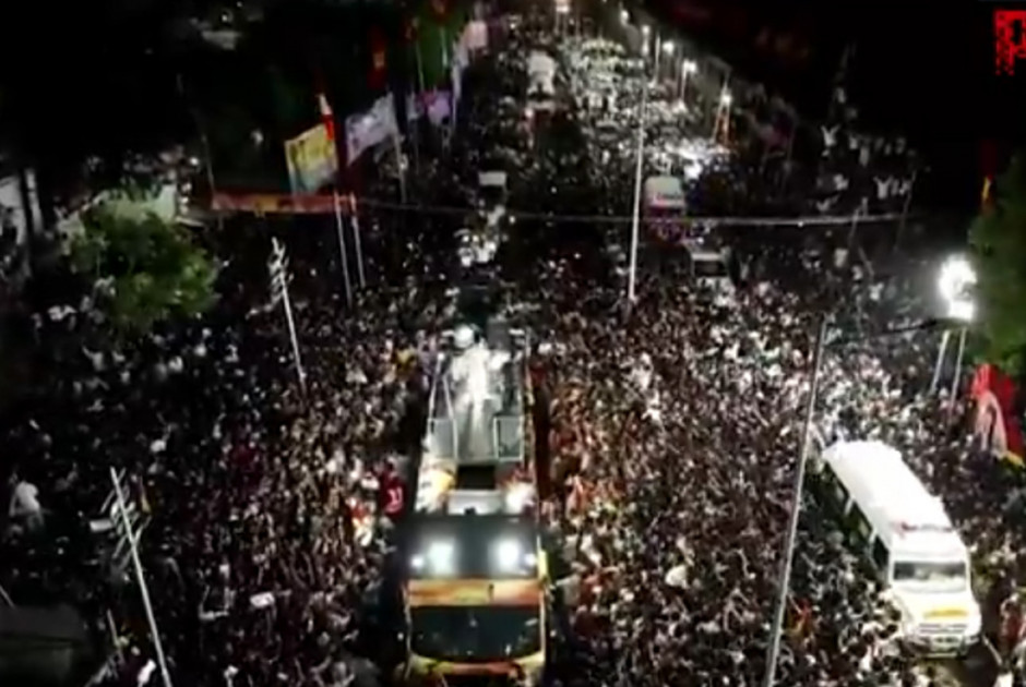 Τουλάχιστον 31 νεκροί και δεκάδες τραυματίες σε προεκλογική συγκέντρωση στην Ινδία