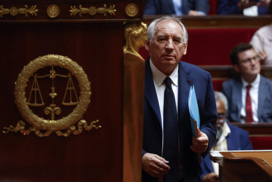 Μπαϊρού: Υπέβαλε την παραίτηση του στον Μακρόν