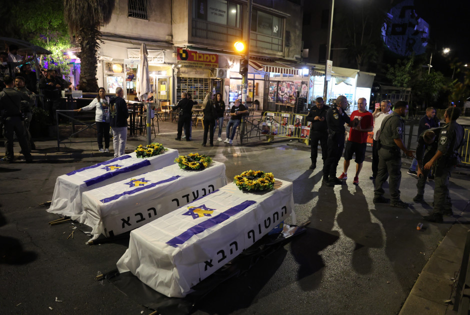 Μόνο 4 από τις 28 σορούς ομήρων θα επιστραφούν σήμερα, καταγγέλλει το Φόρουμ των Ομήρων και των Αγνο